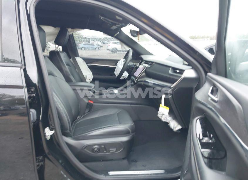 Photo 5 of 2023 Jeep Grand CHEROKEE L OVERLAND 4X4 (VIN 1C4RJKDG1P8832675)