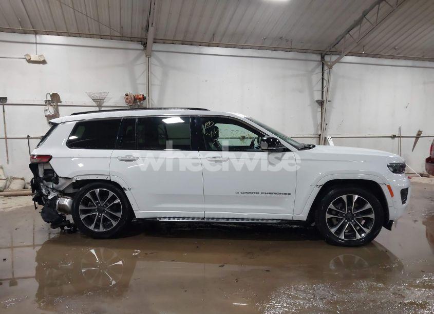 Photo 13 of 2023 Jeep Grand CHEROKEE L OVERLAND 4X4 (VIN 1C4RJKDG1P8912204)