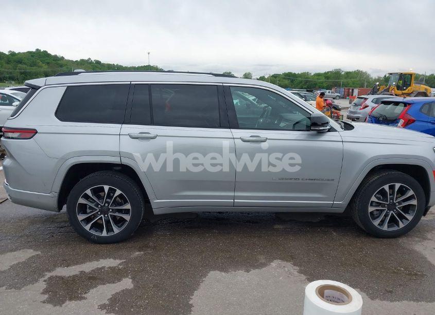 Photo 13 of 2021 Jeep Grand CHEROKEE L OVERLAND 4X4 (VIN 1C4RJKDG5M8170935)