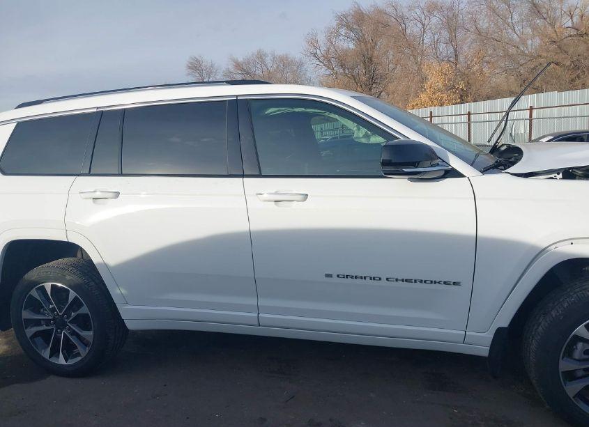 Photo 13 of 2022 Jeep Grand CHEROKEE L OVERLAND 4X4 (VIN 1C4RJKDG5N8526513)
