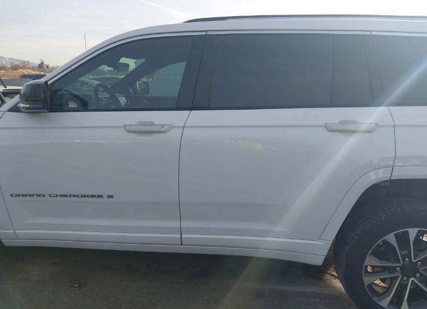 Photo 14 of 2022 Jeep Grand CHEROKEE L OVERLAND 4X4 (VIN 1C4RJKDG5N8526513)