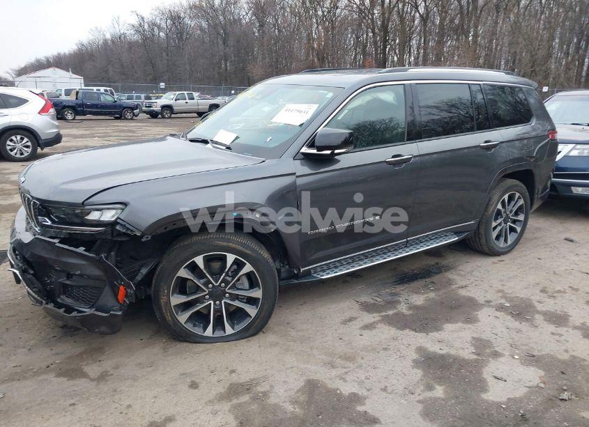 Photo 2 of 2021 Jeep Grand CHEROKEE L OVERLAND 4X4 (VIN 1C4RJKDG7M8166790)