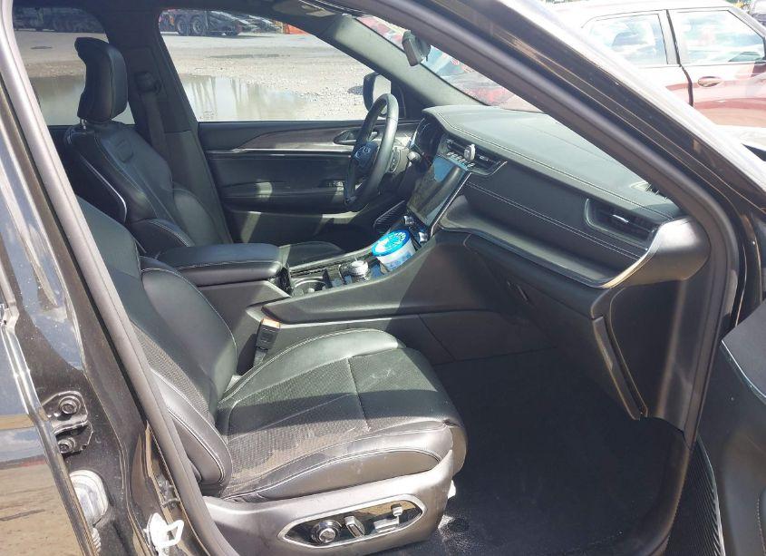 Photo 5 of 2022 Jeep Grand CHEROKEE L OVERLAND (VIN 1C4RJKDG7N8512886)