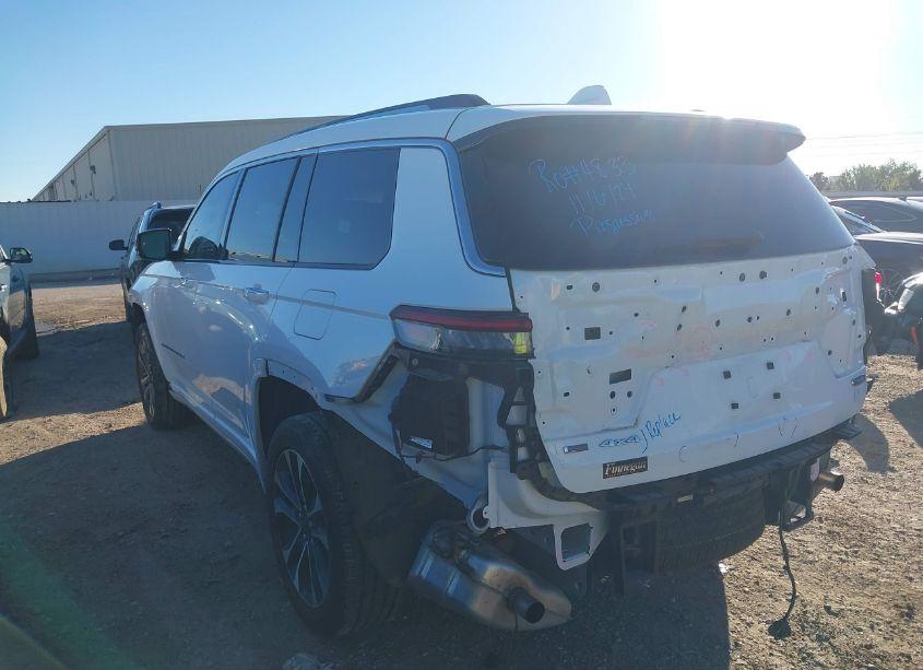 Photo 3 of 2023 Jeep Grand CHEROKEE L OVERLAND 4X4 (VIN 1C4RJKDG7P8107677)