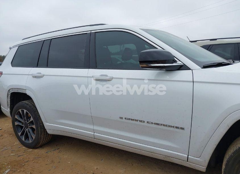 Photo 13 of 2023 Jeep Grand CHEROKEE L OVERLAND 4X4 (VIN 1C4RJKDT9P8107466)