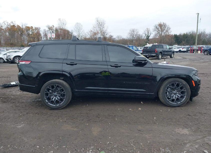 Photo 13 of 2023 Jeep Grand CHEROKEE L SUMMIT 4X4 (VIN 1C4RJKEG2P8700460)