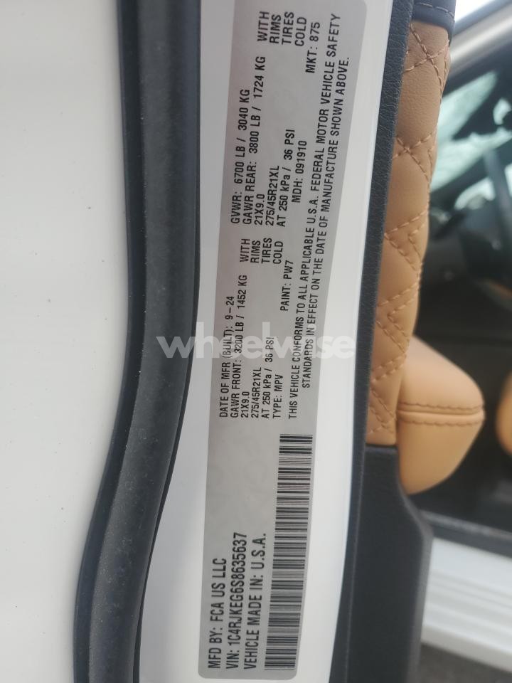 Photo 13 of 2025 JEEP GRAND CHEROKEE L SUMMIT (VIN 1C4RJKEG6S8635637)