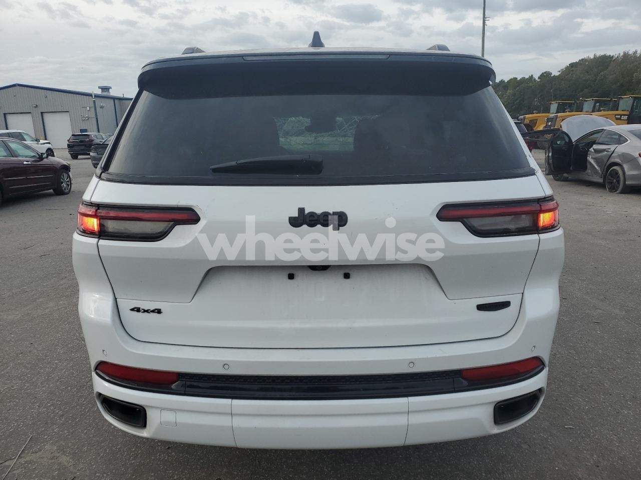 Photo 6 of 2025 JEEP GRAND CHEROKEE L SUMMIT (VIN 1C4RJKEG6S8635637)