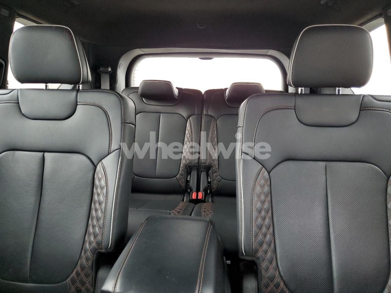 Photo 10 of 2024 JEEP CHEROKEE (VIN 1C4RJKEG7R8919742)
