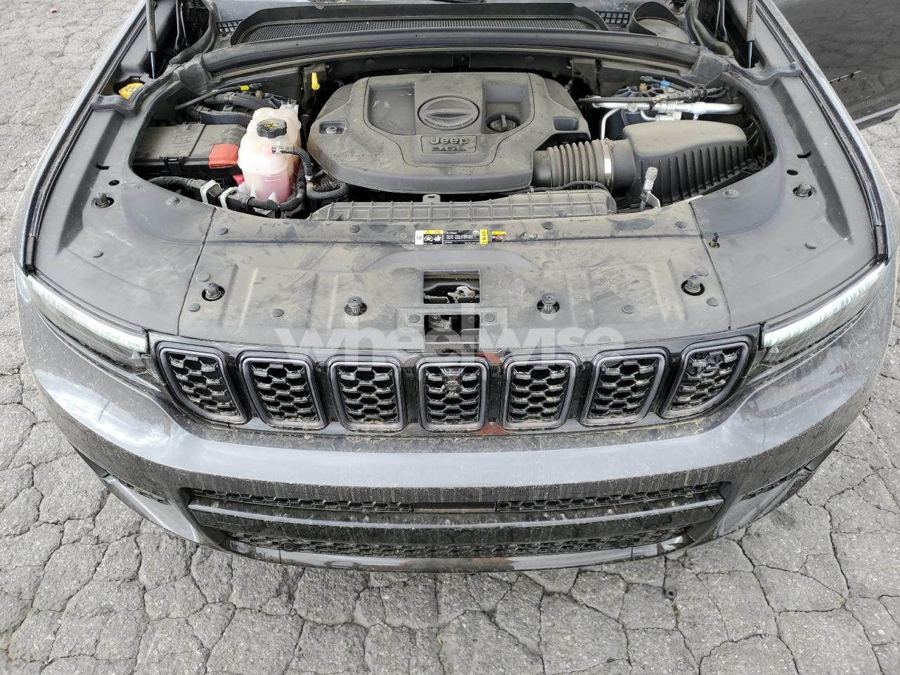 Photo 12 of 2024 JEEP CHEROKEE (VIN 1C4RJKEG7R8919742)