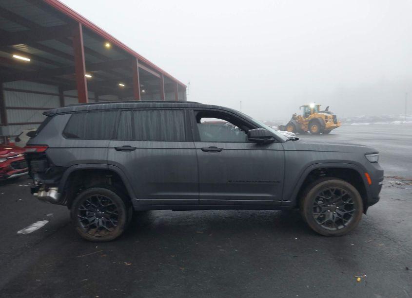 Photo 13 of 2024 Jeep Grand CHEROKEE L SUMMIT 4X4 (VIN 1C4RJKEG9R8917670)