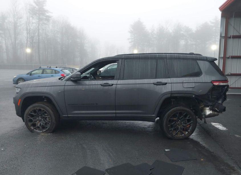 Photo 14 of 2024 Jeep Grand CHEROKEE L SUMMIT 4X4 (VIN 1C4RJKEG9R8917670)