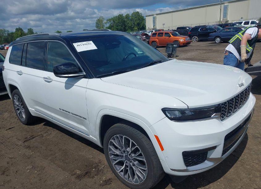 2023 Jeep Grand CHEROKEE L SUMMIT RESERVE 4X4 (VIN 1C4RJKET6P8864971) main photo