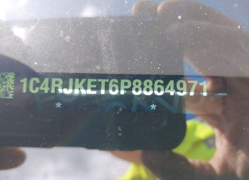 Photo 9 of 2023 Jeep Grand CHEROKEE L SUMMIT RESERVE 4X4 (VIN 1C4RJKET6P8864971)