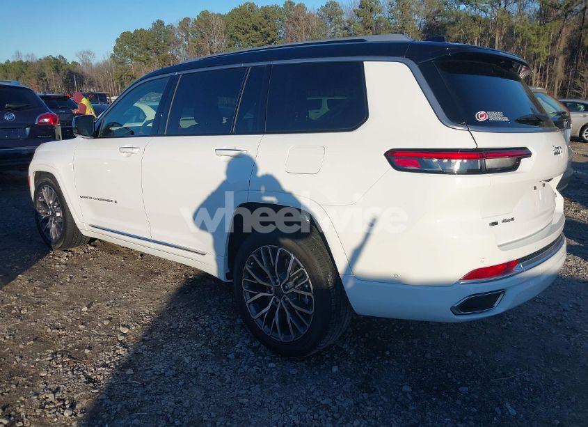 Photo 3 of 2023 Jeep Grand CHEROKEE L SUMMIT RESERVE 4X4 (VIN 1C4RJKET8P8721939)