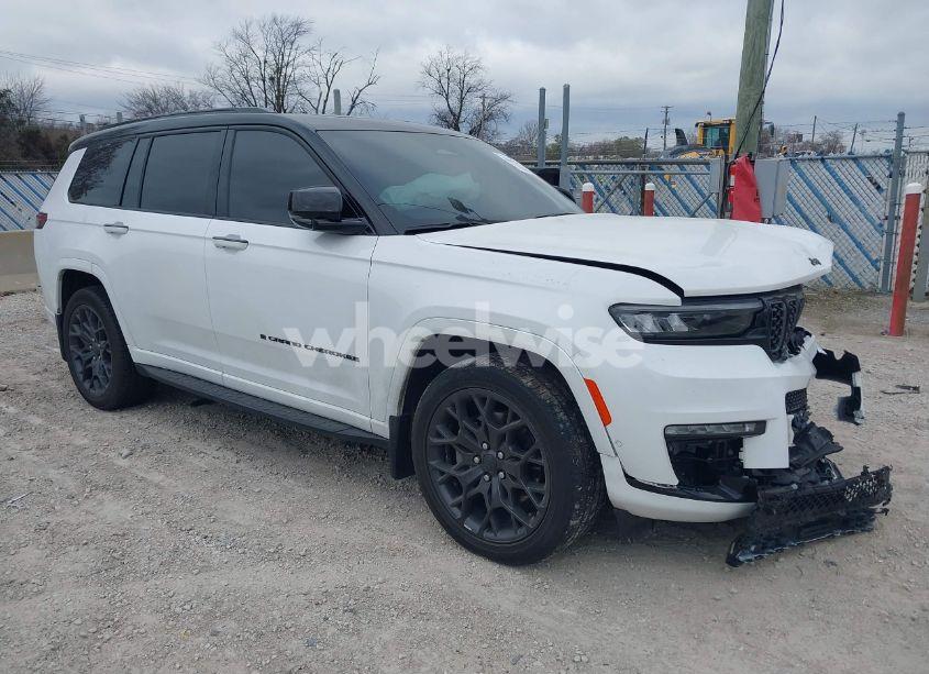 2023 Jeep Grand CHEROKEE L SUMMIT RESERVE 4X4 (VIN 1C4RJKETXP8864181) main photo