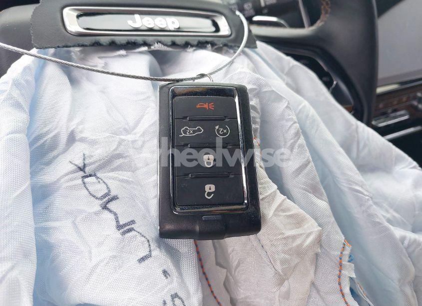 Photo 11 of 2023 Jeep Grand CHEROKEE L SUMMIT RESERVE 4X4 (VIN 1C4RJKETXP8864181)