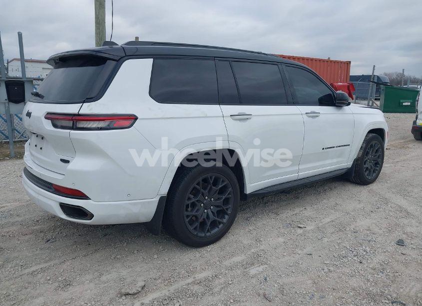 Photo 4 of 2023 Jeep Grand CHEROKEE L SUMMIT RESERVE 4X4 (VIN 1C4RJKETXP8864181)