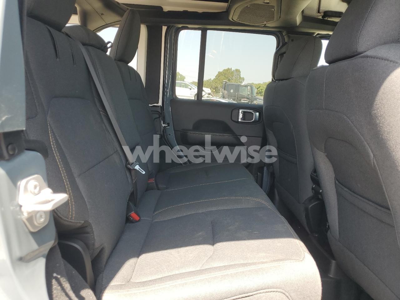 Photo 11 of 2024 JEEP WRANGLER SAHARA 4XE (VIN 1C4RJXP62RW228115)