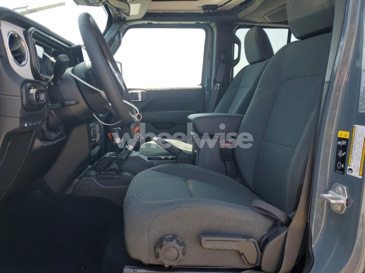 Photo 7 of 2024 JEEP WRANGLER SAHARA 4XE (VIN 1C4RJXP62RW228115)