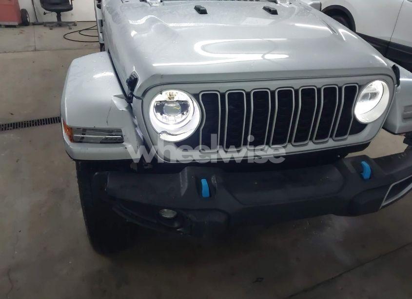 Photo 6 of 2024 Jeep Wrangler 4XE SAHARA 4XE (VIN 1C4RJXP63RW202929)