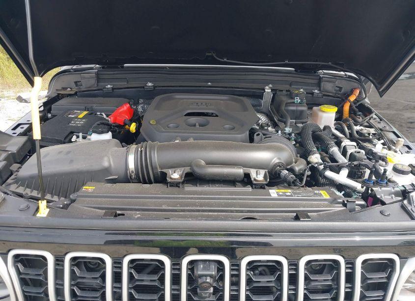 Photo 10 of 2024 Jeep Wrangler 4XE SAHARA 4XE (VIN 1C4RJXP64RW189351)