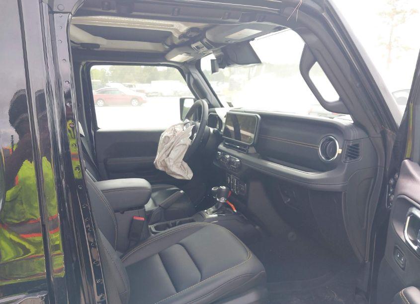 Photo 5 of 2024 Jeep Wrangler 4XE SAHARA 4XE (VIN 1C4RJXP64RW189351)