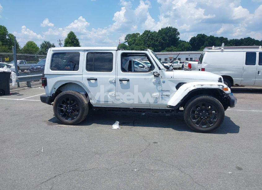 Photo 13 of 2024 Jeep Wrangler 4XE SAHARA 4XE (VIN 1C4RJXP64RW270463)