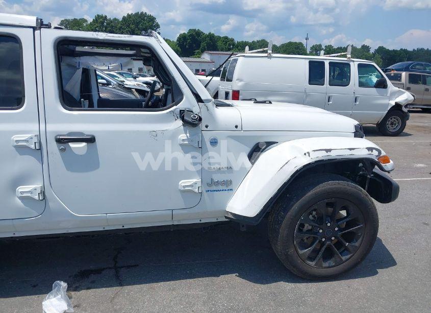 Photo 21 of 2024 Jeep Wrangler 4XE SAHARA 4XE (VIN 1C4RJXP64RW270463)