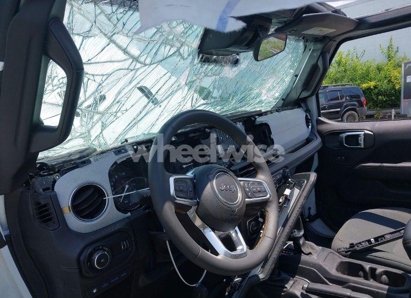 Photo 5 of 2024 Jeep Wrangler 4XE SAHARA 4XE (VIN 1C4RJXP64RW270463)