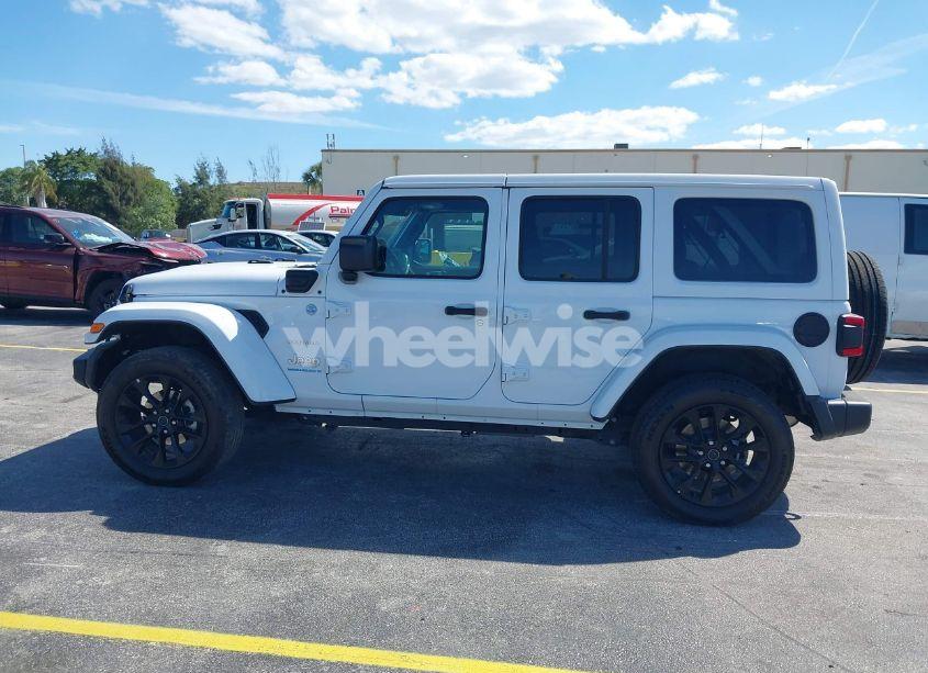 Photo 14 of 2024 Jeep Wrangler 4XE SAHARA 4XE (VIN 1C4RJXP66RW225900)