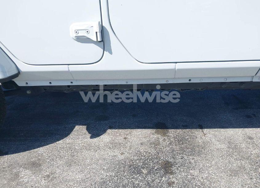 Photo 18 of 2024 Jeep Wrangler 4XE SAHARA 4XE (VIN 1C4RJXP66RW225900)