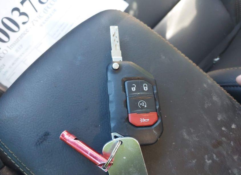 Photo 11 of 2024 Jeep Wrangler 4XE SAHARA 4XE (VIN 1C4RJXP67RW119133)