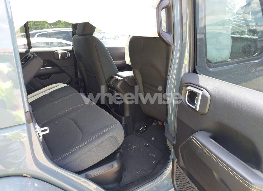 Photo 8 of 2024 Jeep Wrangler 4XE SAHARA 4XE (VIN 1C4RJXP68RW270112)