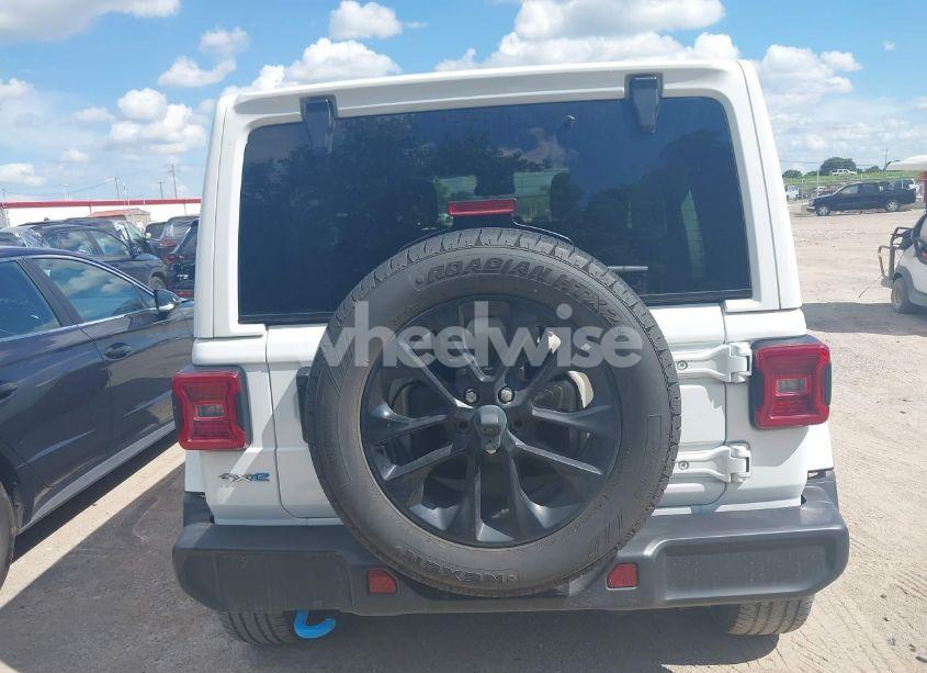 Photo 16 of 2024 Jeep Wrangler 4XE SAHARA 4XE (VIN 1C4RJXP69RW224868)