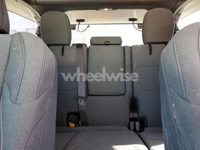 Photo 2 of 2025 JEEP WRANGLER SAHARA 4XE N/A (VIN 1C4RJXP6XSW579389)