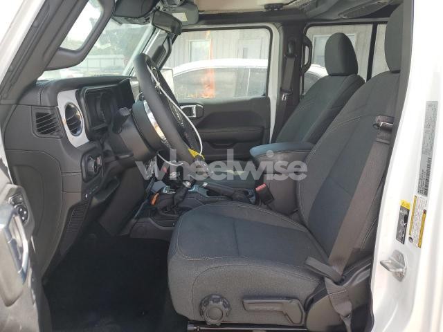 Photo 8 of 2025 JEEP WRANGLER SAHARA 4XE N/A (VIN 1C4RJXP6XSW579389)