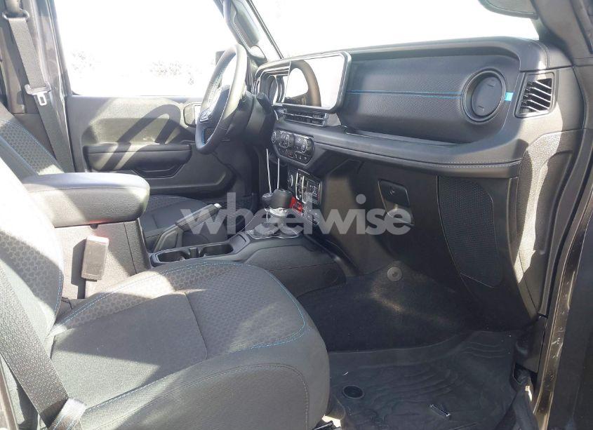 Photo 5 of 2024 Jeep Wrangler 4XE RUBICON 4XE (VIN 1C4RJXR60RW279691)