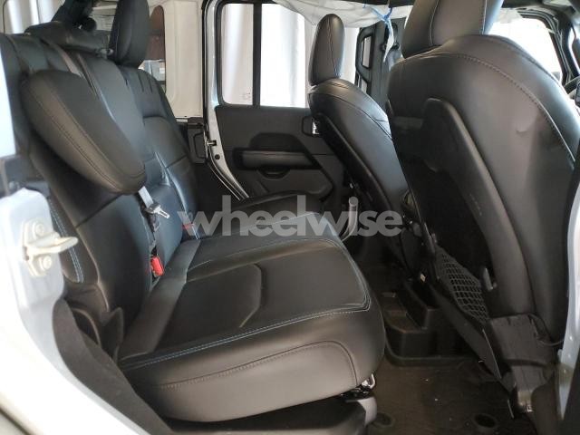 Photo 5 of 2024 JEEP WRANGLER RUBICON 4XE (VIN 1C4RJXR6XRW167996)
