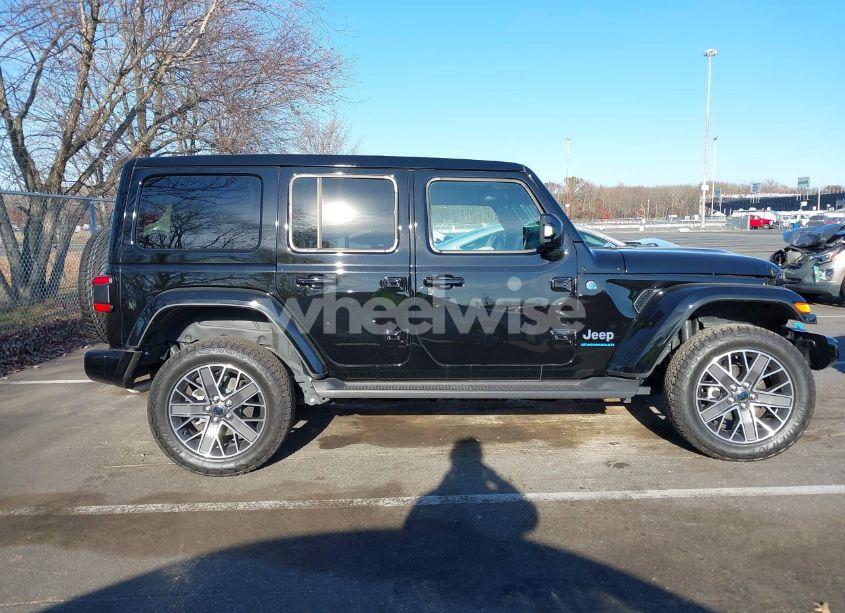 Photo 14 of 2024 Jeep Wrangler 4XE SUMMIT 4XE (VIN 1C4RJXU66RW163211)