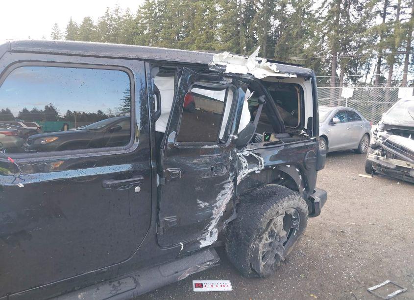 Photo 6 of 2024 Jeep Wrangler 4XE SUMMIT 4XE (VIN 1C4RJXU6XRW152597)