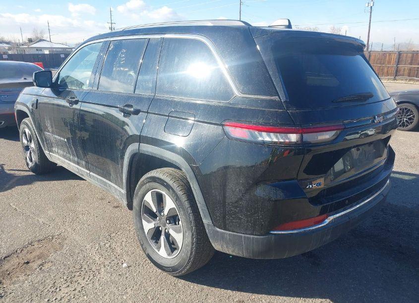 Photo 3 of 2023 Jeep Grand CHEROKEE 4XE (VIN 1C4RJYB60PC626158)