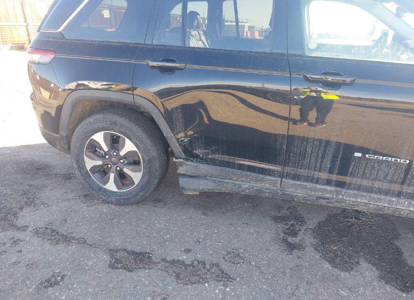 Photo 6 of 2023 Jeep Grand CHEROKEE 4XE (VIN 1C4RJYB60PC626158)