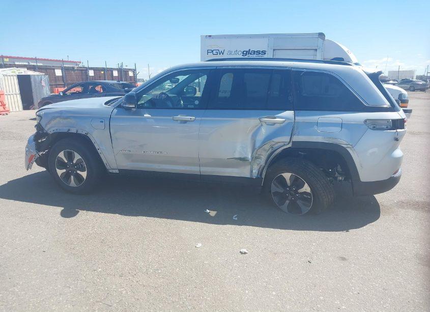 Photo 15 of 2023 Jeep Grand CHEROKEE 4XE (VIN 1C4RJYB60PC628637)