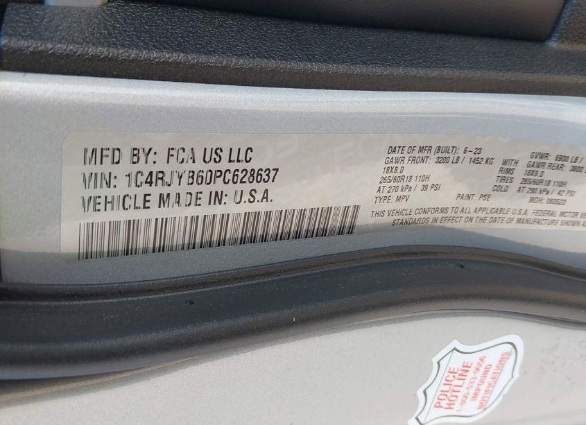 Photo 9 of 2023 Jeep Grand CHEROKEE 4XE (VIN 1C4RJYB60PC628637)