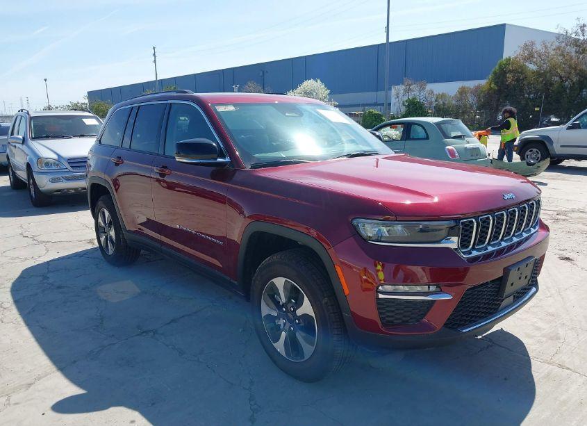 2023 Jeep Grand CHEROKEE 4XE (VIN 1C4RJYB60PC633711) main photo