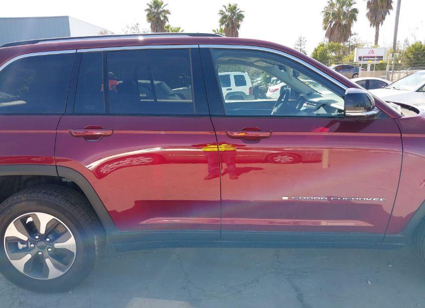 Photo 13 of 2023 Jeep Grand CHEROKEE 4XE (VIN 1C4RJYB60PC633711)