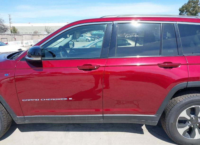 Photo 14 of 2023 Jeep Grand CHEROKEE 4XE (VIN 1C4RJYB60PC633711)