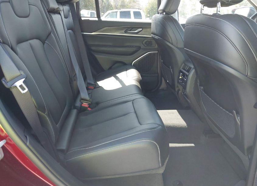 Photo 8 of 2023 Jeep Grand CHEROKEE 4XE (VIN 1C4RJYB60PC633711)