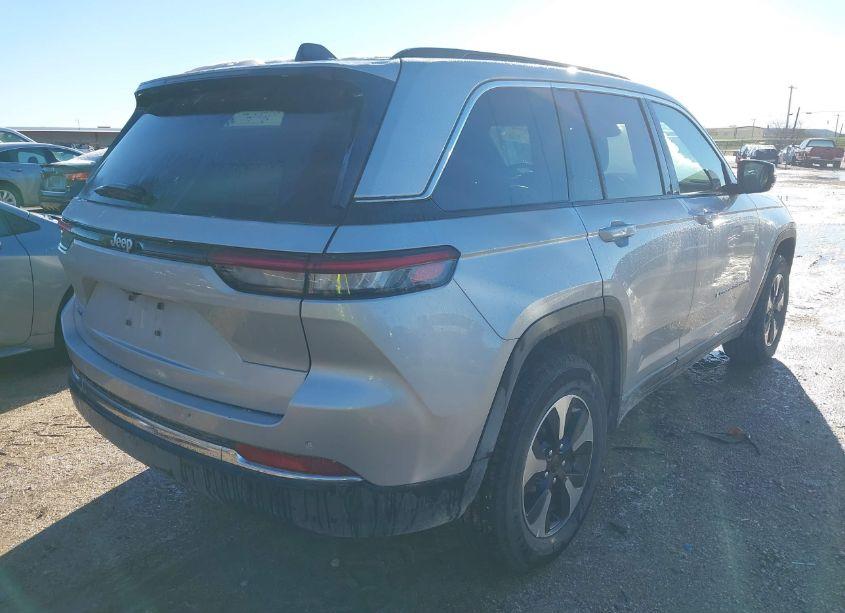 Photo 4 of 2024 Jeep Grand CHEROKEE 4XE (VIN 1C4RJYB60R8516751)